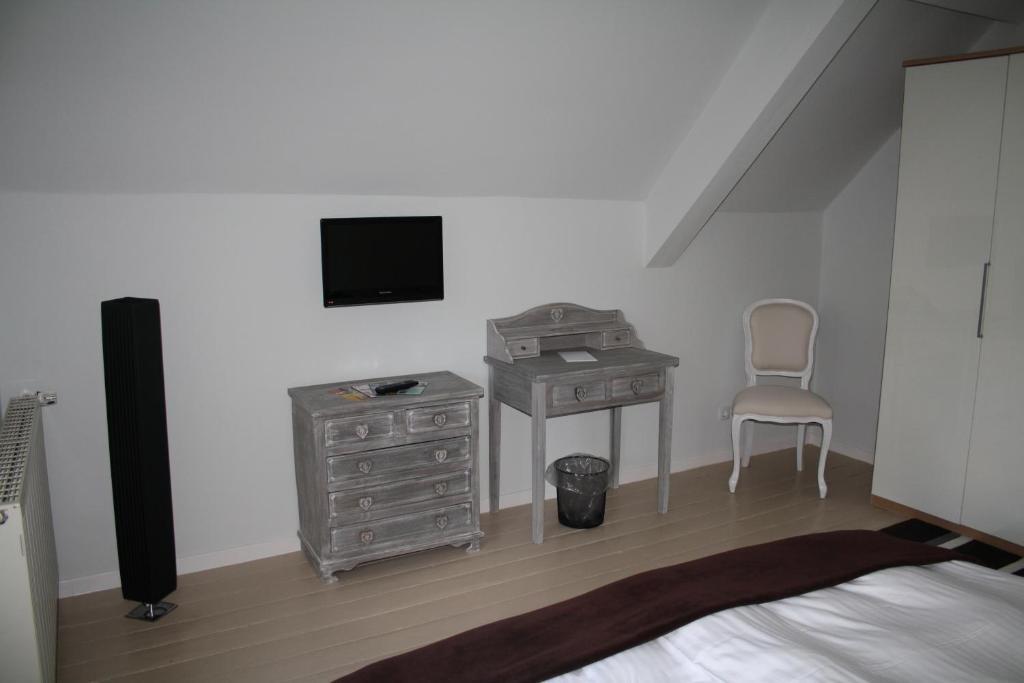 Karolingerhof Hotell Kröv Rum bild