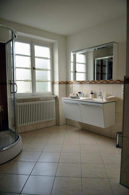 Karolingerhof Hotell Kröv Exteriör bild